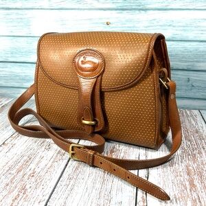 🦆 DOONEY & BOURKE ESSEX LIMITED EDITION TAN PERFORATED LEATHER CABRIO CROSSBODY